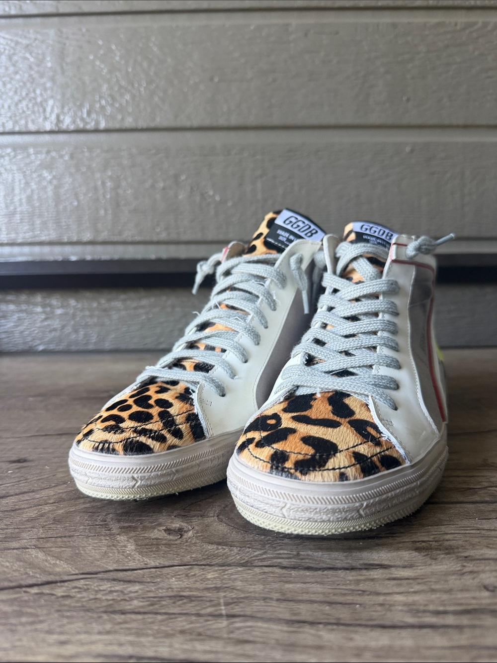 Golden Goose Women's White and Silver Sneakers size 38